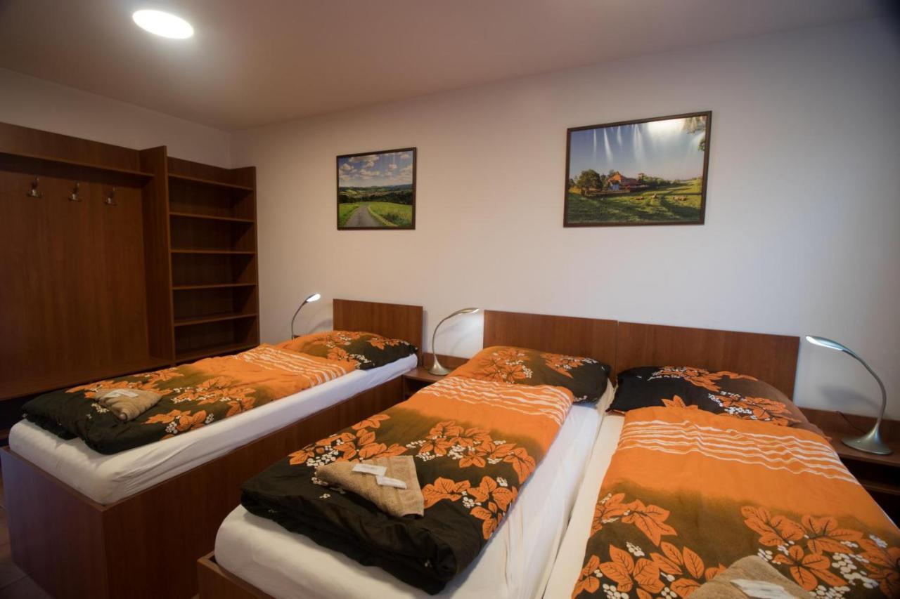 Ubytovani Na Przenskych Pasekach Mikuluvka Bagian luar foto