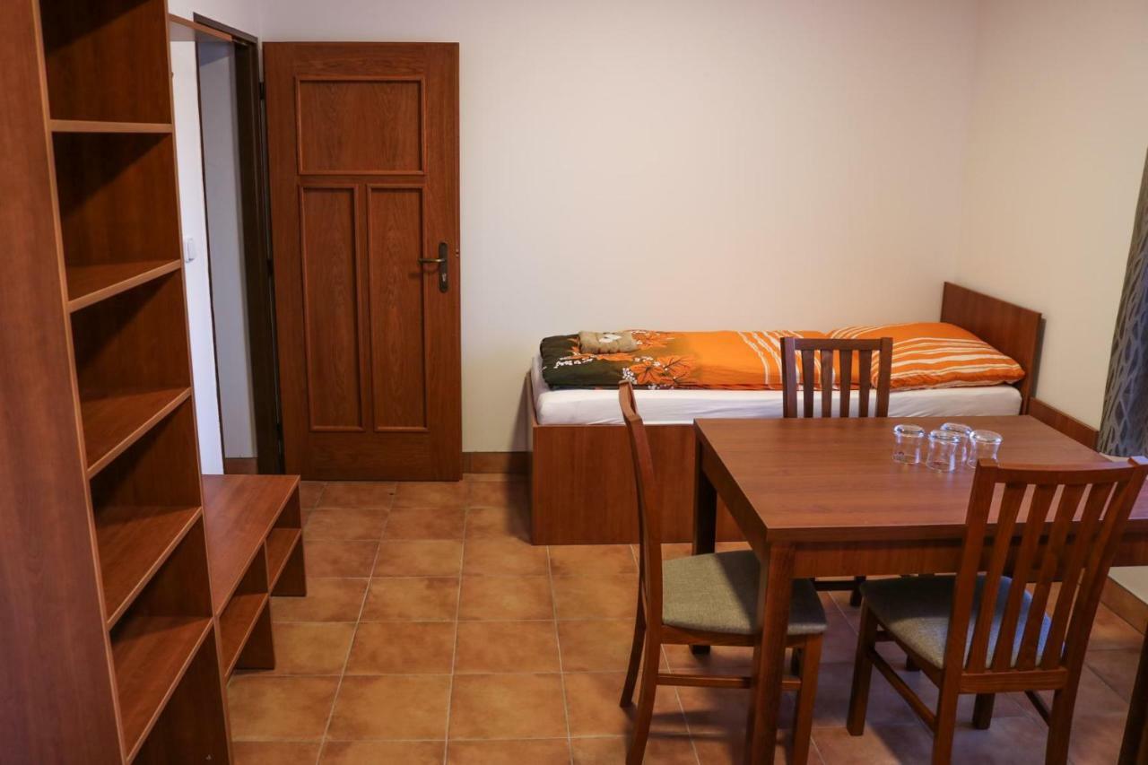 Ubytovani Na Przenskych Pasekach Mikuluvka Bagian luar foto