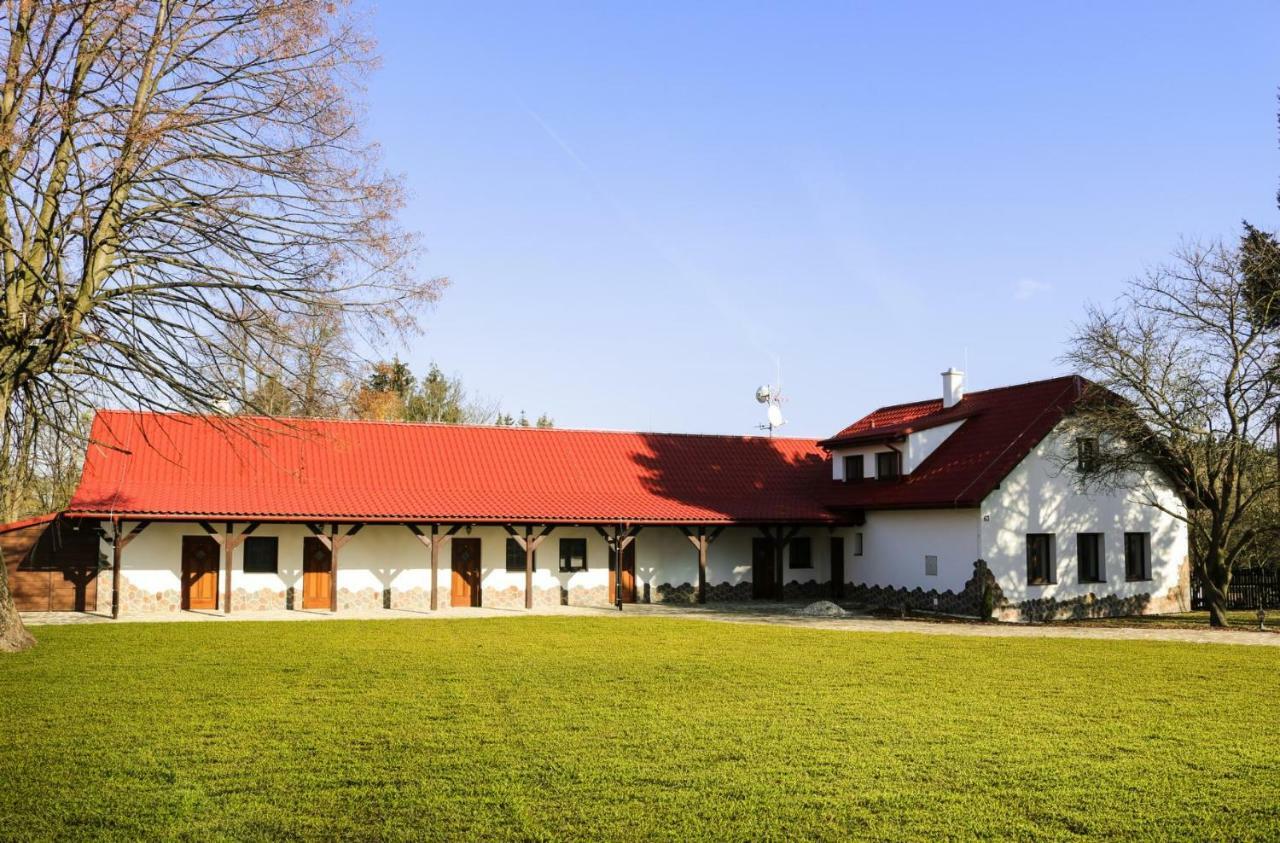 Ubytovani Na Przenskych Pasekach Mikuluvka Bagian luar foto