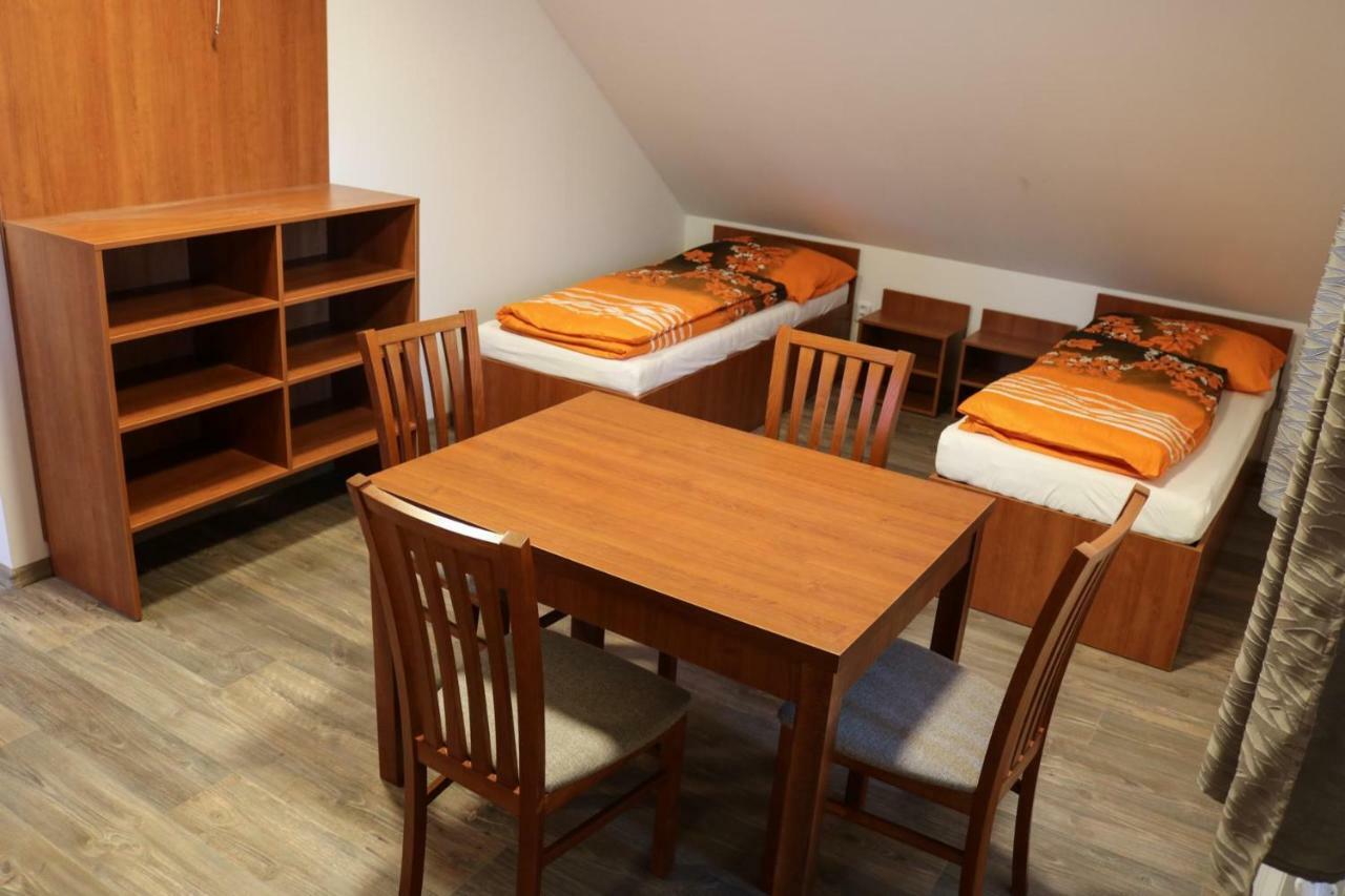 Ubytovani Na Przenskych Pasekach Mikuluvka Bagian luar foto